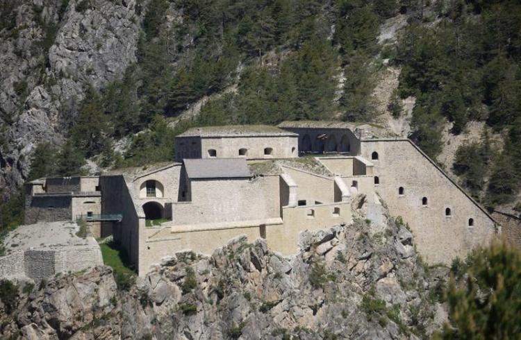 Perspective fort des Salettes
